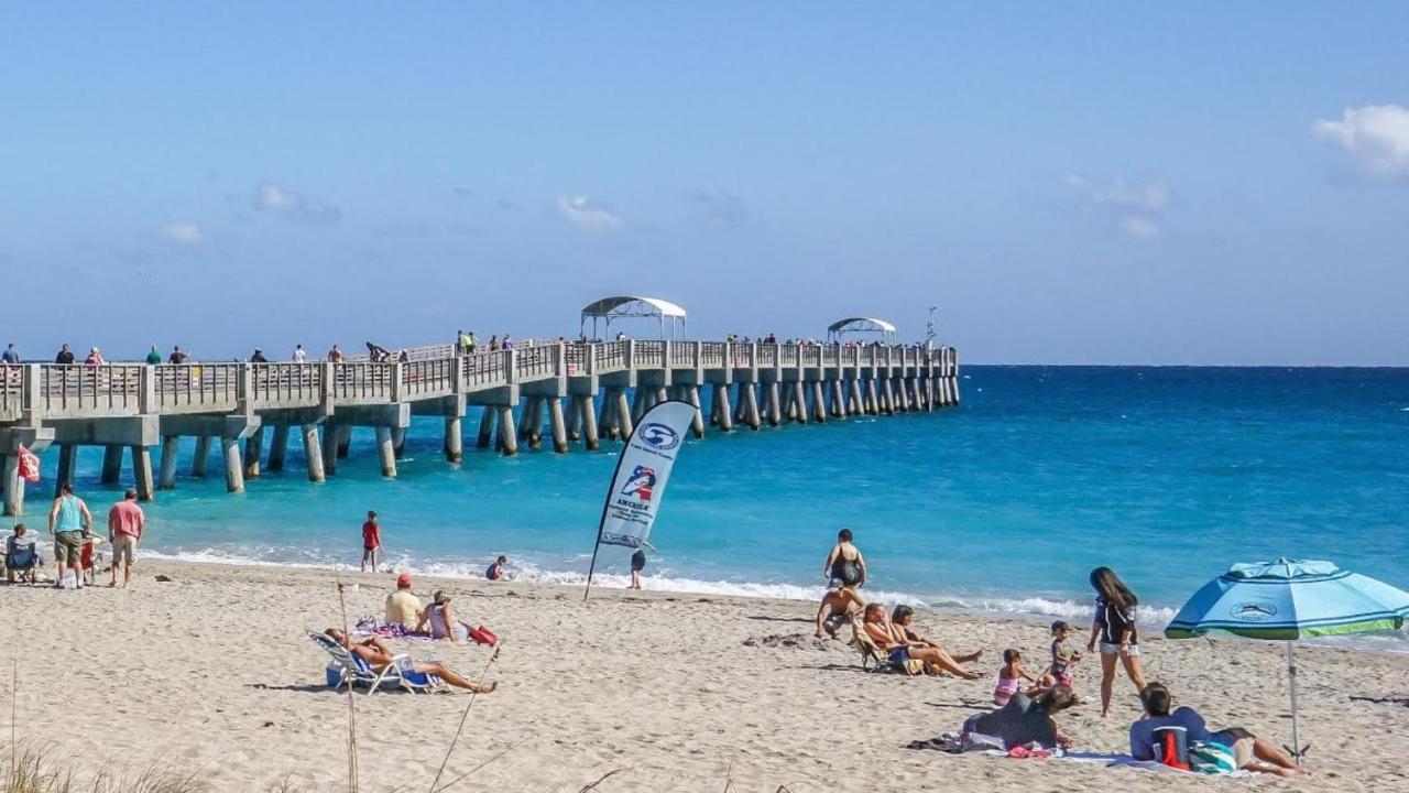 M Lake Worth Beach - Modern Villas Near West Palm Beach, Chic Retro Vibes, King Bed, Cozy Backyard, Bbq, Workspace, High-Speed Internet, Free Parking, 5 Minutes To Downtown & Beach Esterno foto