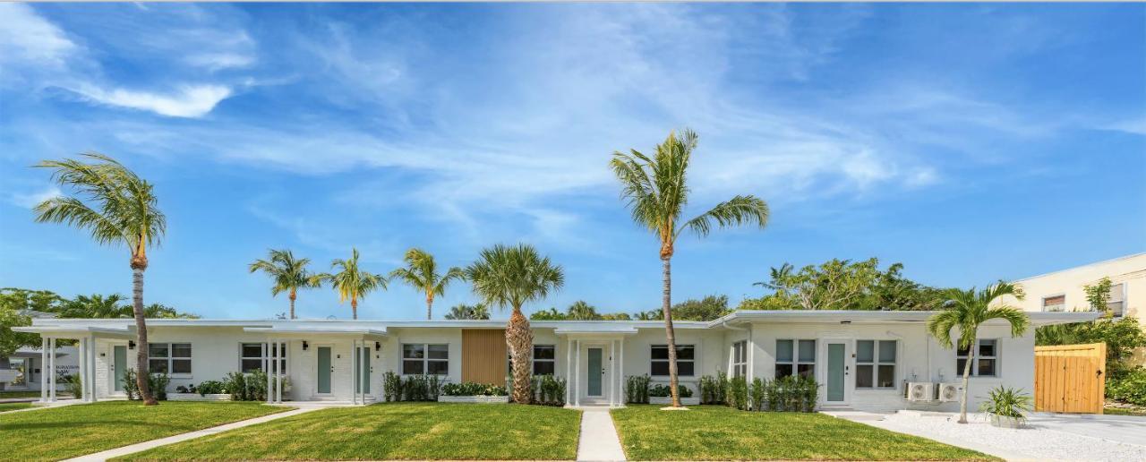 M Lake Worth Beach - Modern Villas Near West Palm Beach, Chic Retro Vibes, King Bed, Cozy Backyard, Bbq, Workspace, High-Speed Internet, Free Parking, 5 Minutes To Downtown & Beach Esterno foto
