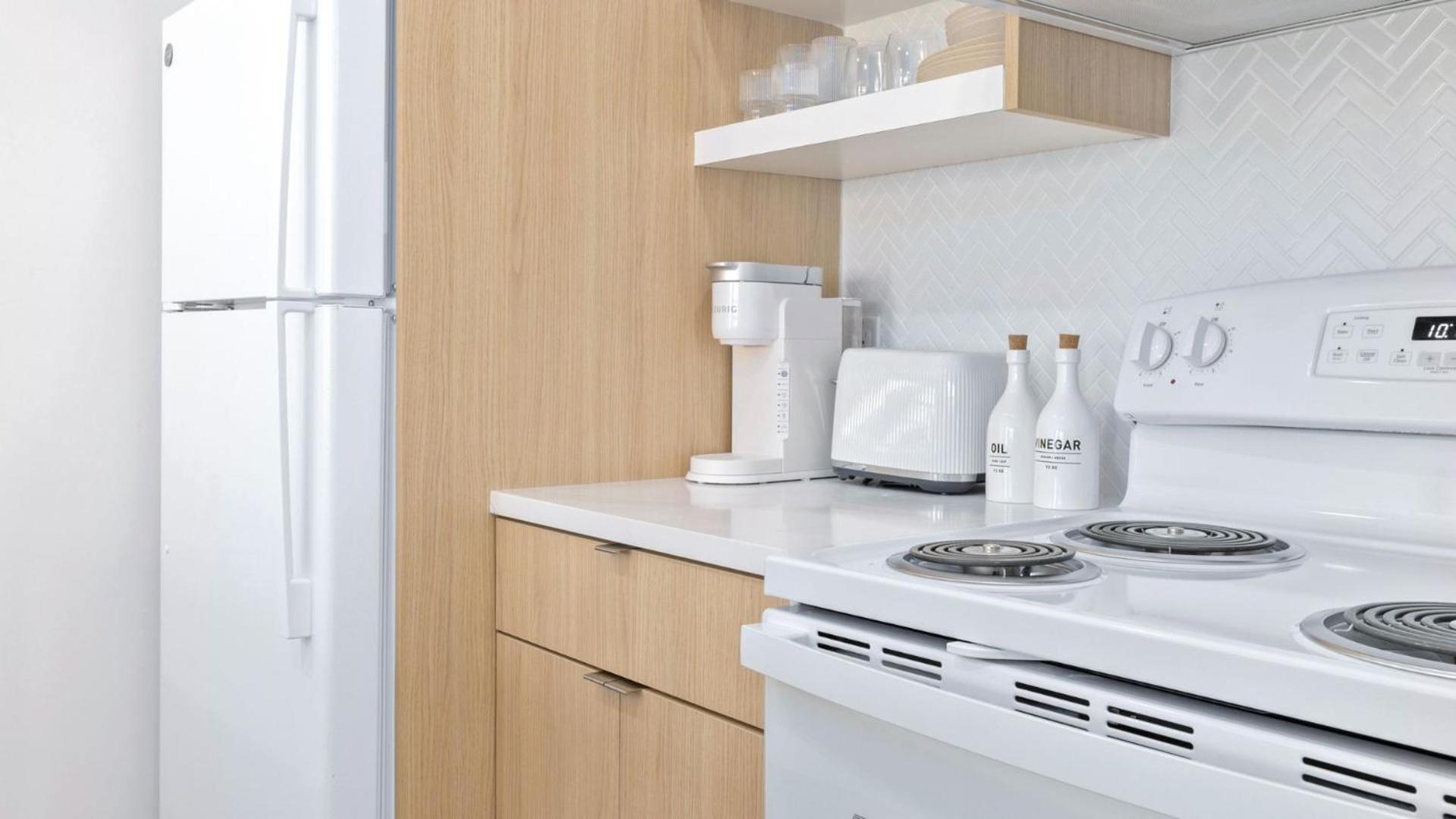 M Lake Worth Beach - Modern Villas Near West Palm Beach, Chic Retro Vibes, King Bed, Cozy Backyard, Bbq, Workspace, High-Speed Internet, Free Parking, 5 Minutes To Downtown & Beach Esterno foto