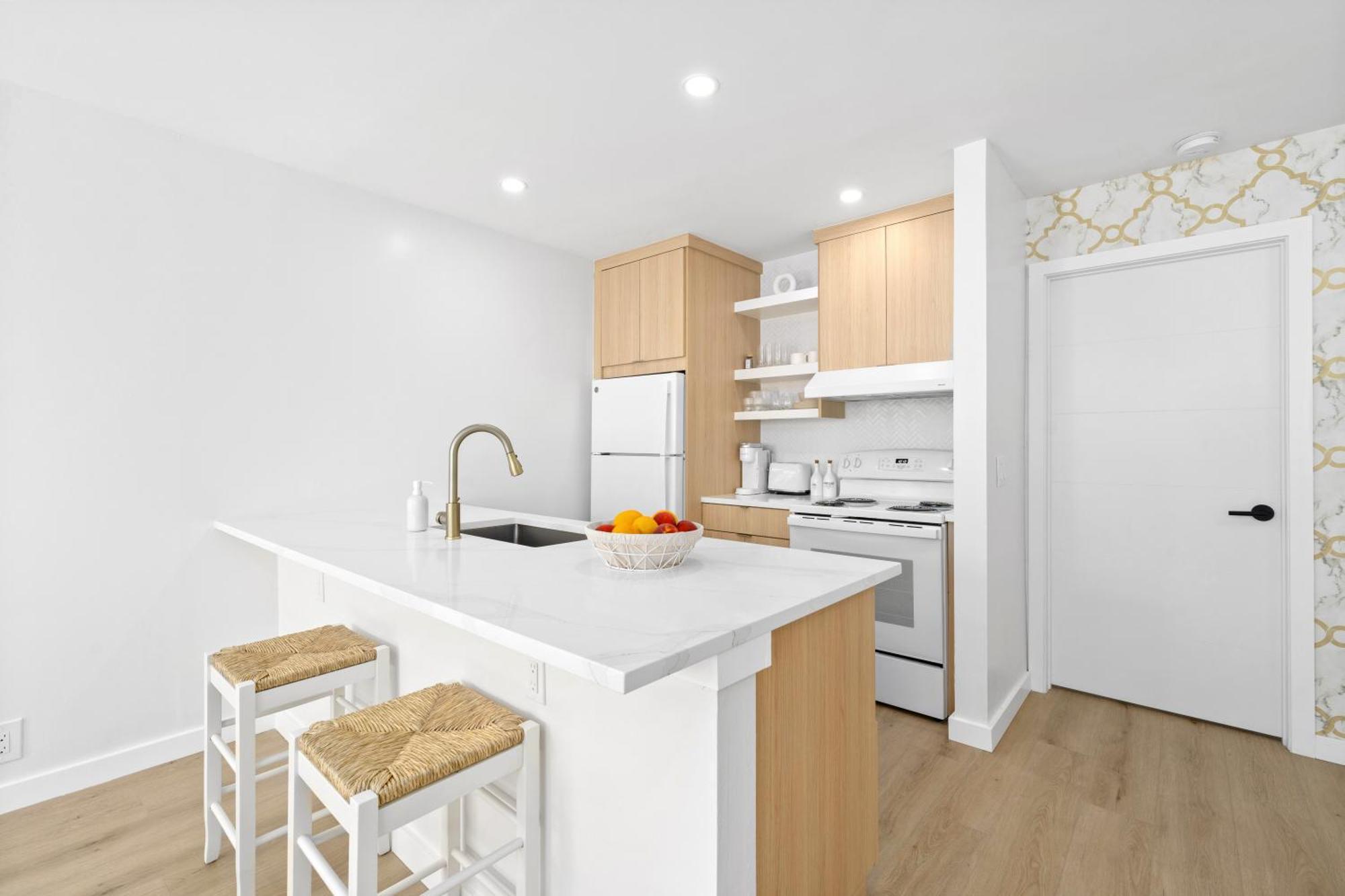 M Lake Worth Beach - Modern Villas Near West Palm Beach, Chic Retro Vibes, King Bed, Cozy Backyard, Bbq, Workspace, High-Speed Internet, Free Parking, 5 Minutes To Downtown & Beach Esterno foto