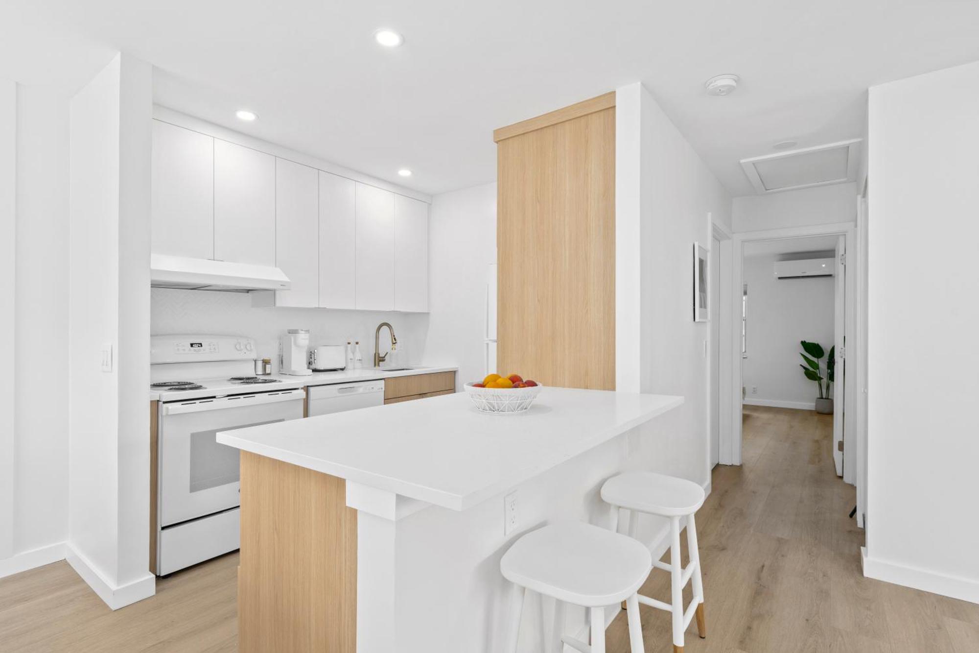 M Lake Worth Beach - Modern Villas Near West Palm Beach, Chic Retro Vibes, King Bed, Cozy Backyard, Bbq, Workspace, High-Speed Internet, Free Parking, 5 Minutes To Downtown & Beach Esterno foto